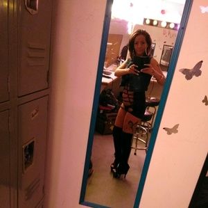 Meet your Posher, Danielle